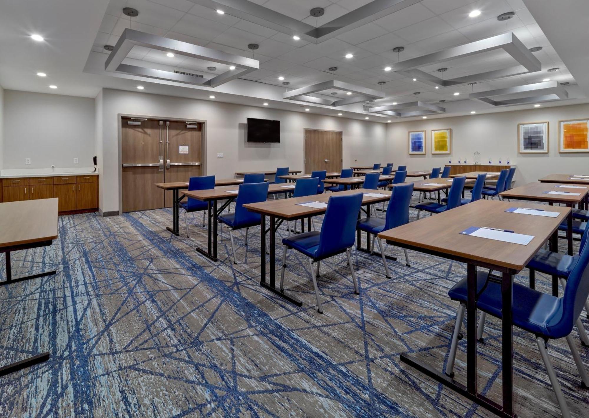 Holiday Inn Express Hotel & Suites Idaho Falls By Ihg Exterior foto